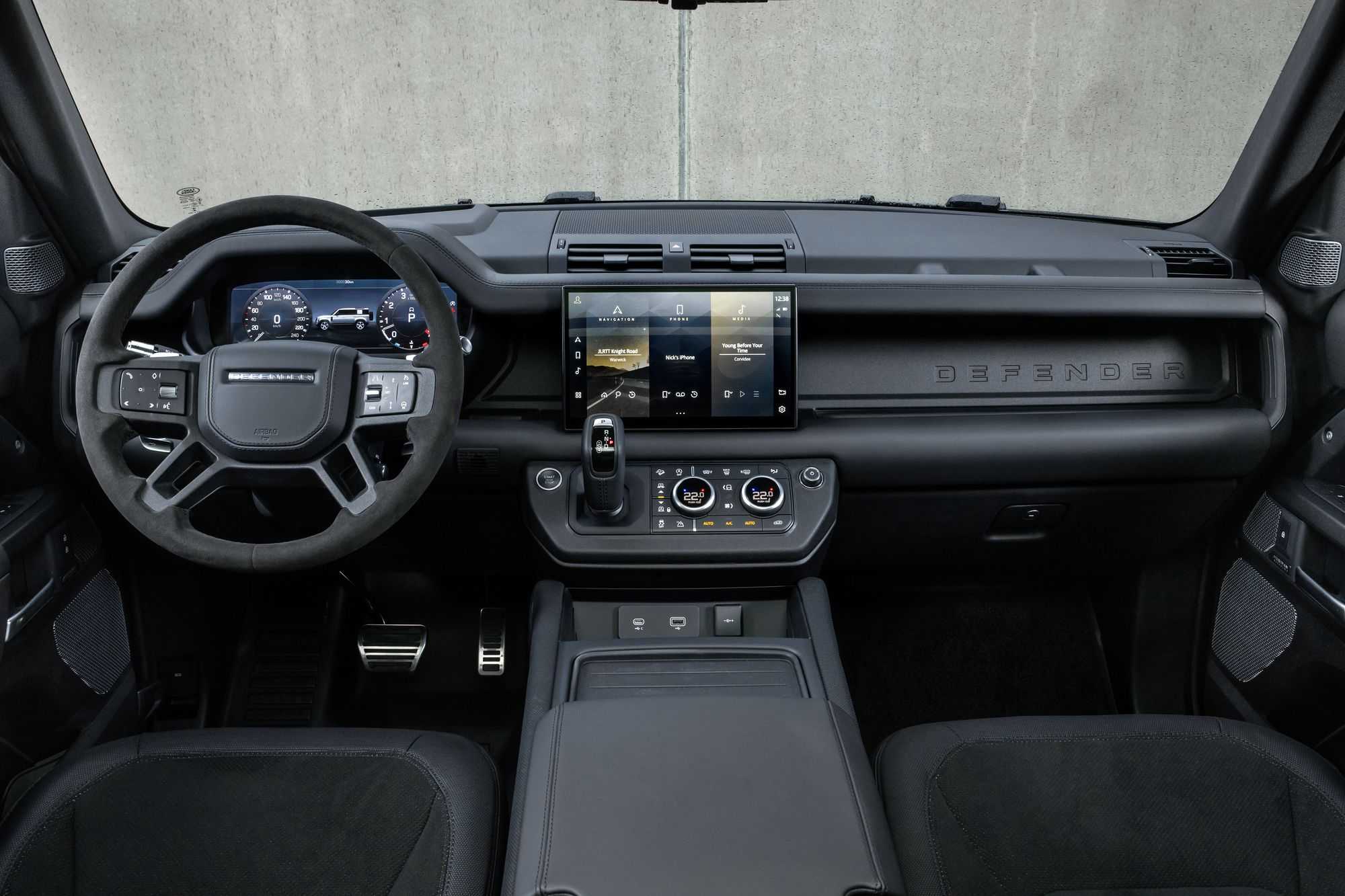 Land rover reveals new defender v8 and exclusive special editions for 2022 | land rover media newsroom