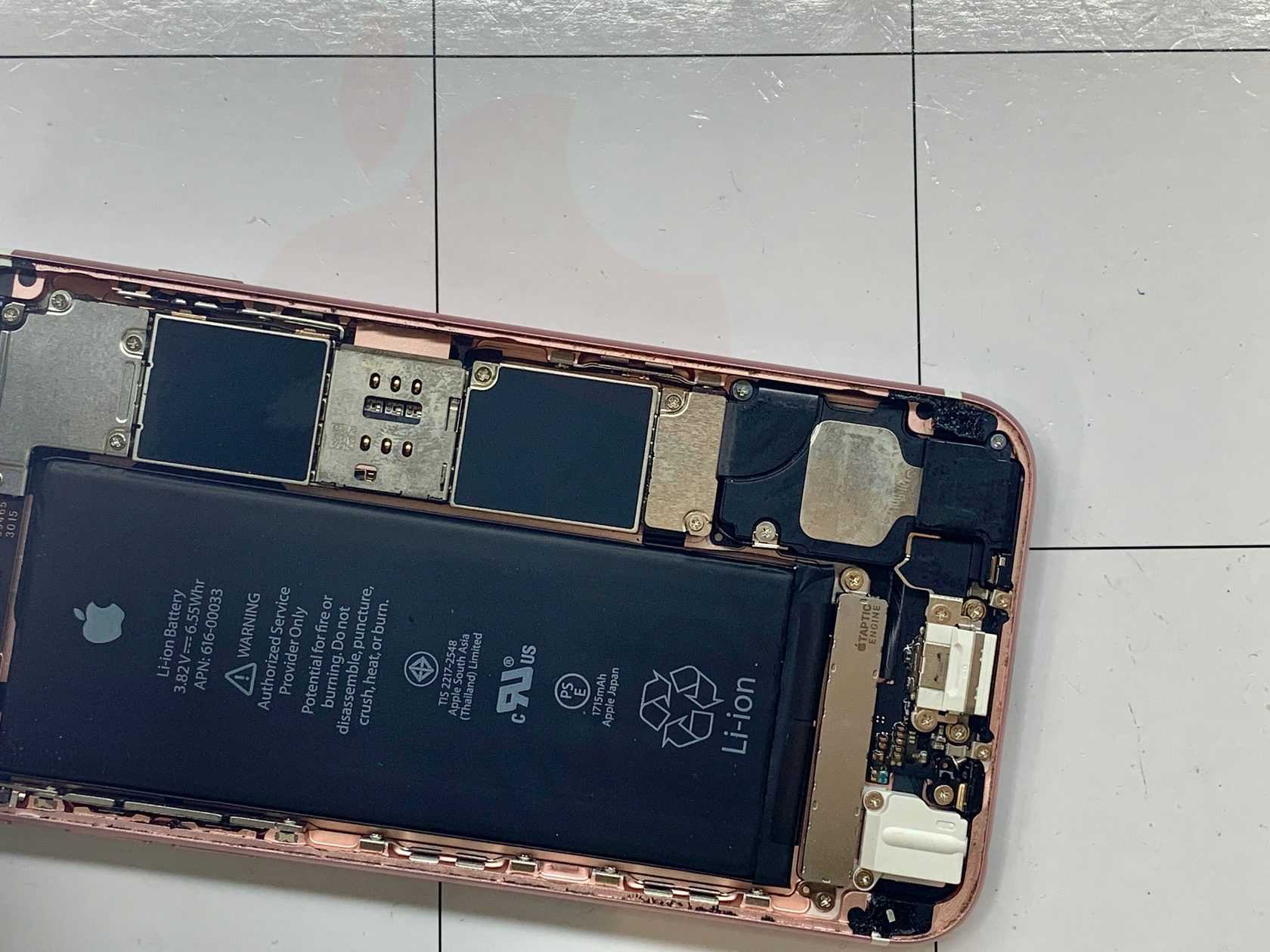 Как заменить дисплей на iphone 6s