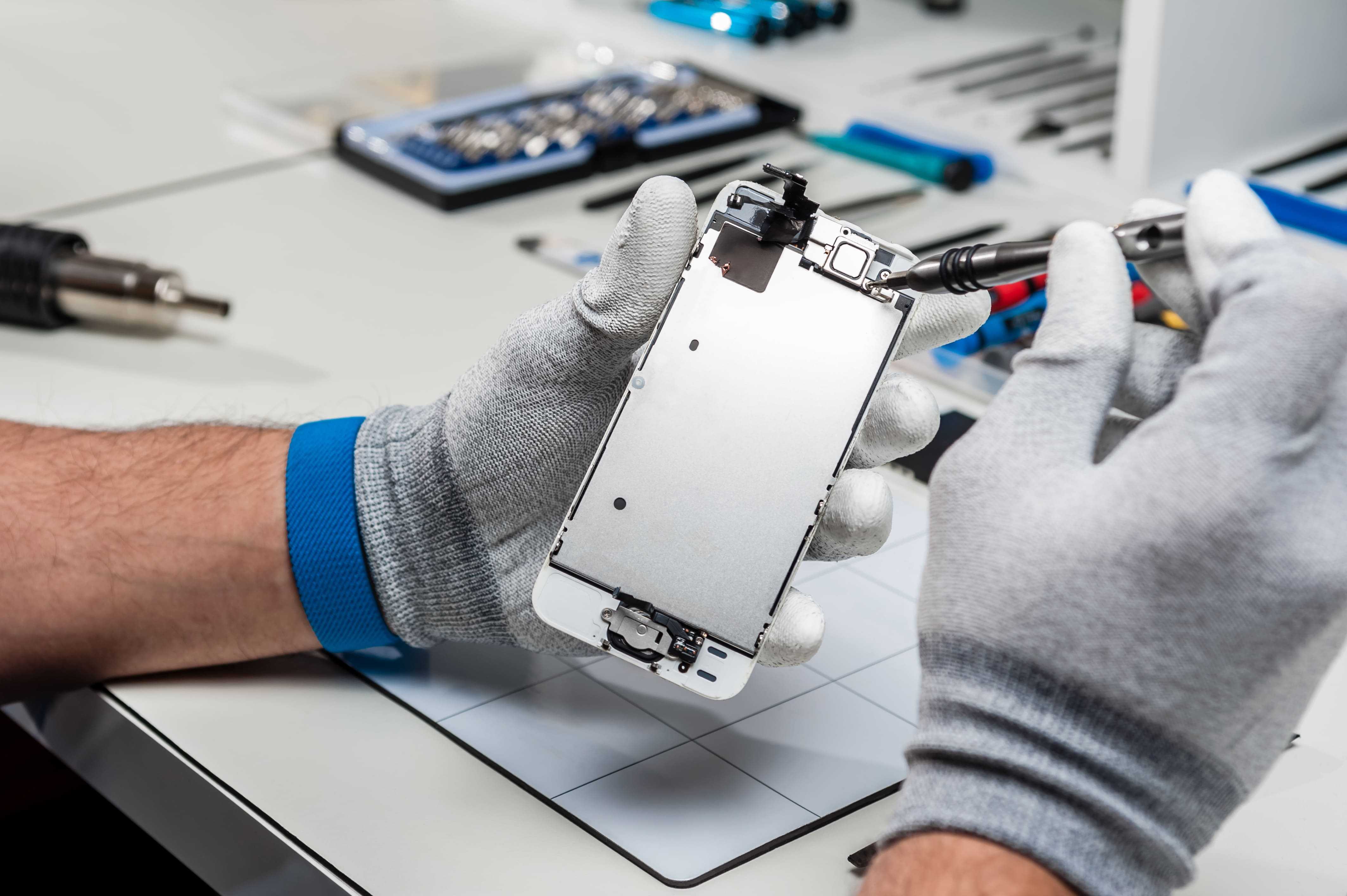5 самых распространенных поломок iphone и их причины