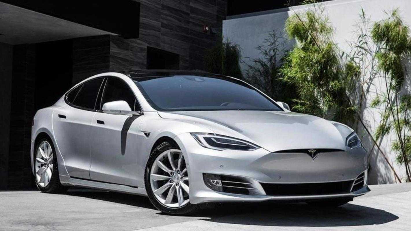 Электромобиль tesla model x - супербрутальный электрокар