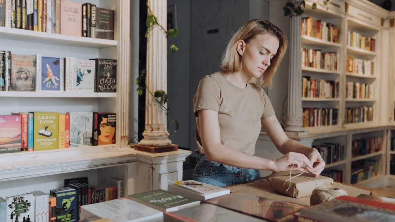 Подборка лучших мотивационных книг для вдохновения и саморазвития, которые помогут посмотреть на свою жизнь свежим взглядом и улучшить ее качество Бонус: лучшие новые книги для мотивации, вышедшие в 2023 году