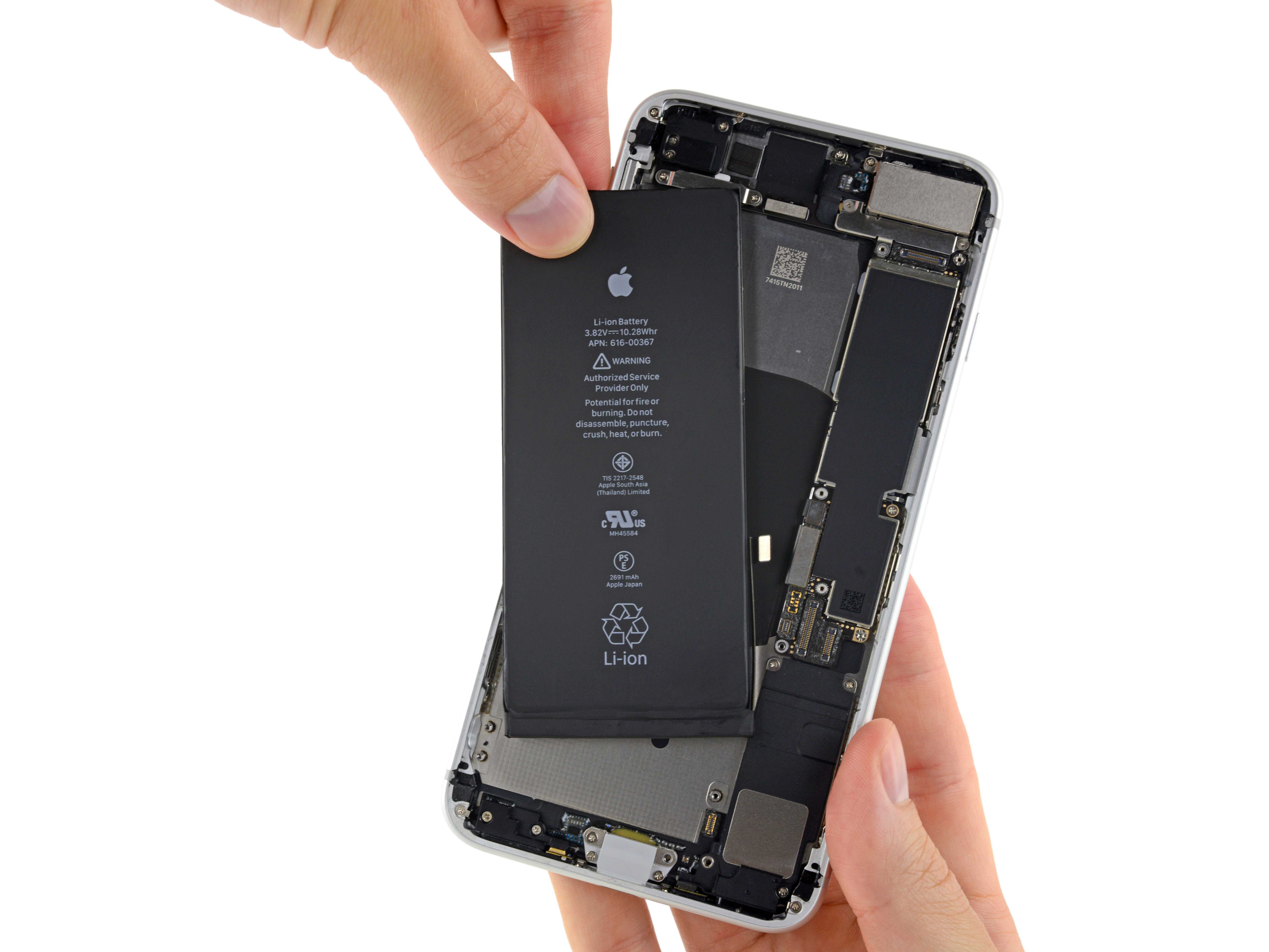 Стоит ли менять батарею iphone именно вам