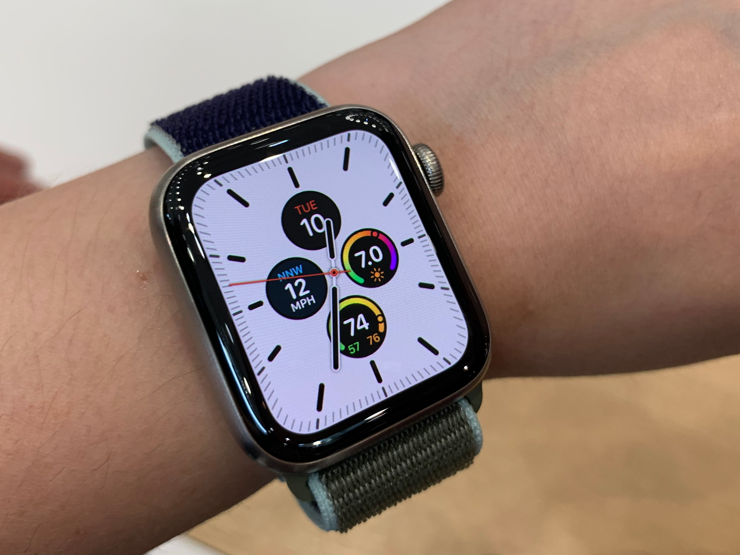 Apple watch series 5 gps aluminium case 44mm vs apple watch series 6: в чем разница?