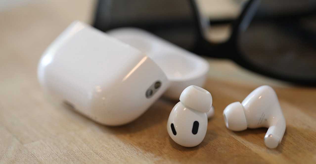 Обзор беспроводных наушников apple air pods 2-го поколения – плюсы и минусы
